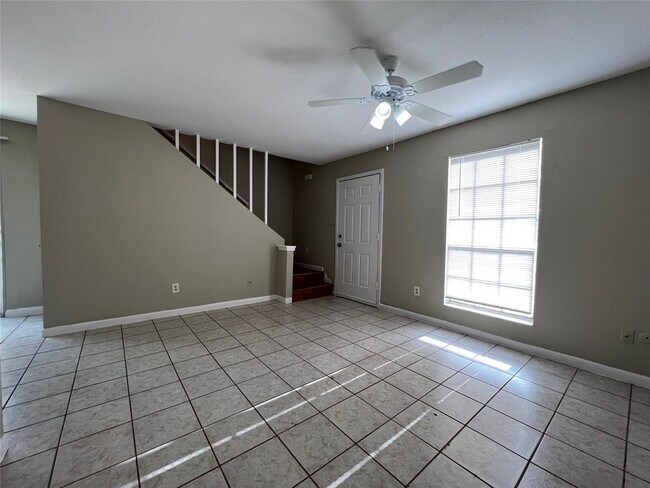 Foto del edificio - 1952 Upland Dr