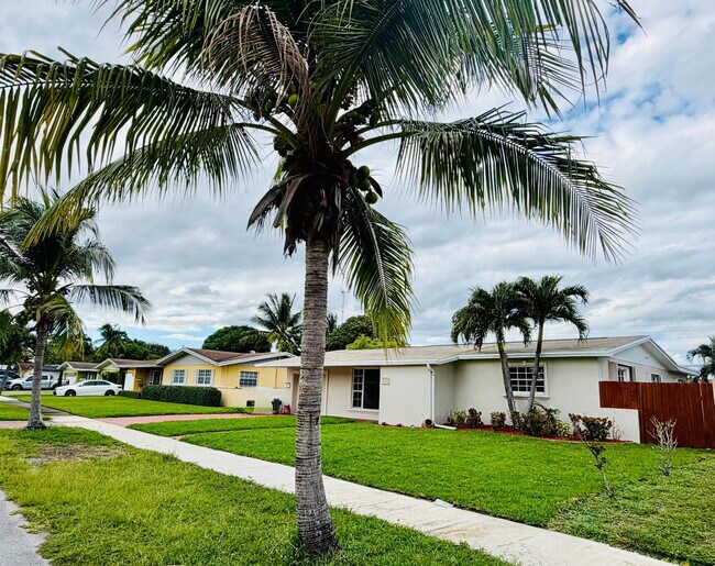 Foto del edificio - 515 NW 202nd Terrace