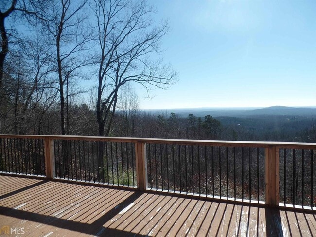 Building Photo - 855 Laurel Ridge Rd