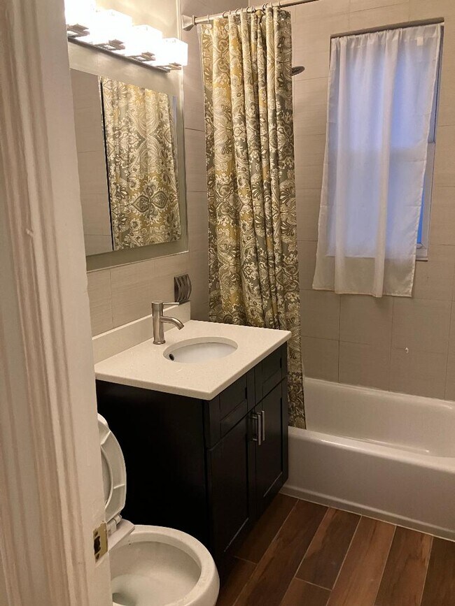 Building Photo - 24-07 37th Ave