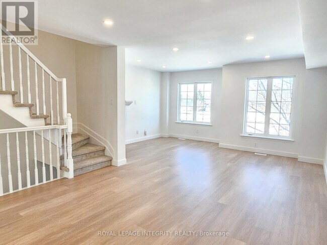 Photo du bâtiment - 90-290 Edenvale Dr