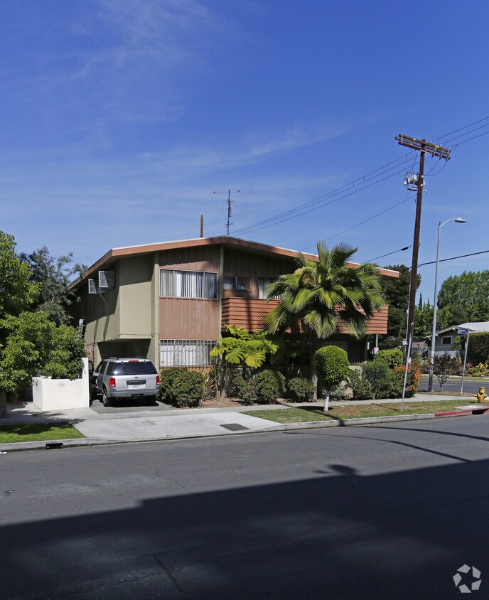 Foto del edificio - 4506 W 3rd St