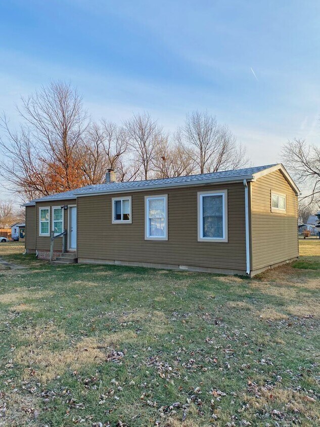 Primary Photo - 3 br, 1 bath House - 2922 S 4th Street