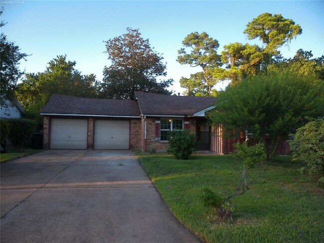 Foto del edificio - 7605 Boggess Rd