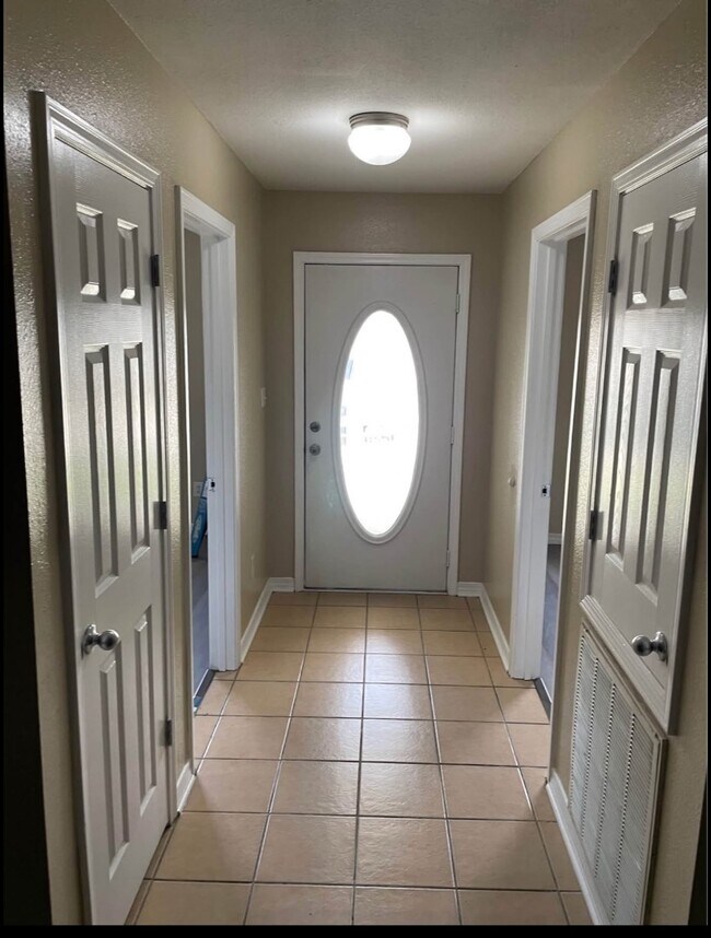Foto del edificio - 15533 Quail Creek Cove
