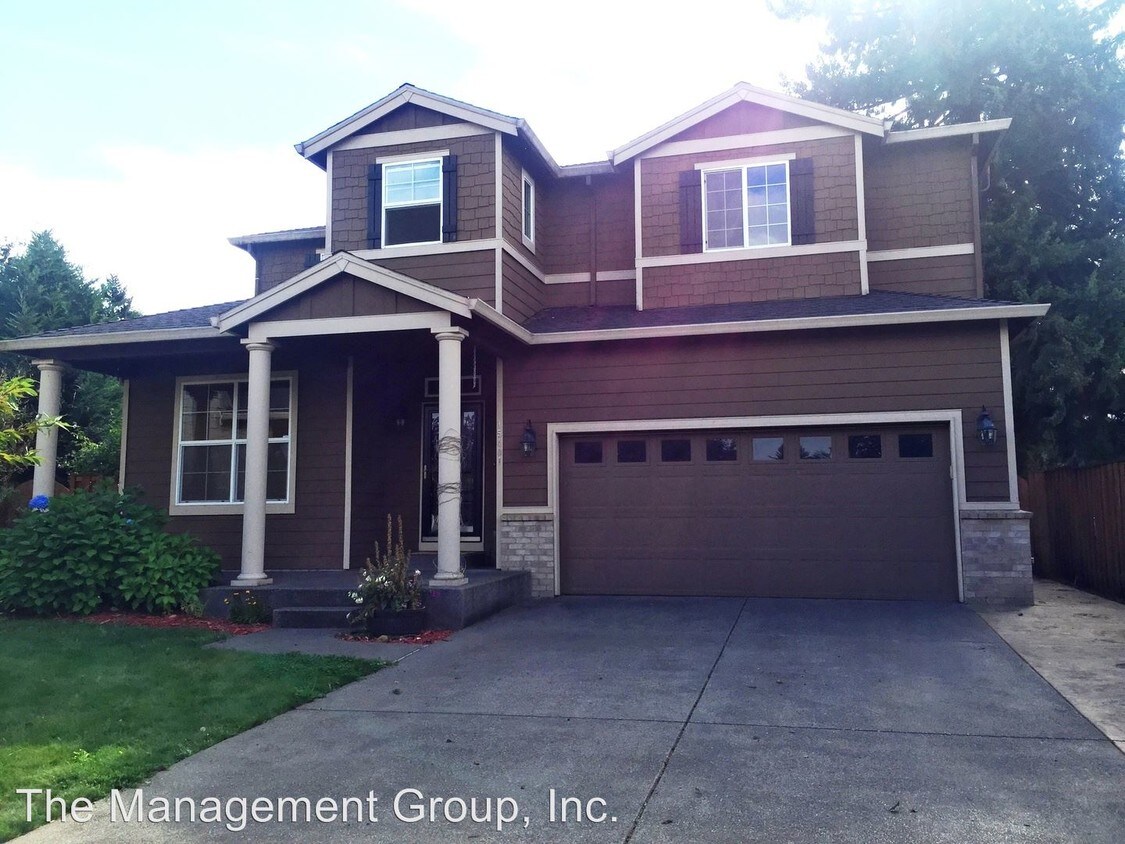 Foto principal - 4 br, 2.5 bath House - 15401 NE 102nd Street