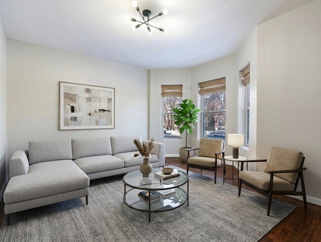 Foto del edificio - 5431 S Indiana Ave