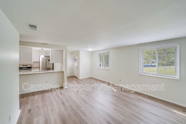 Foto del edificio - 5001 Forest Mountain Ct