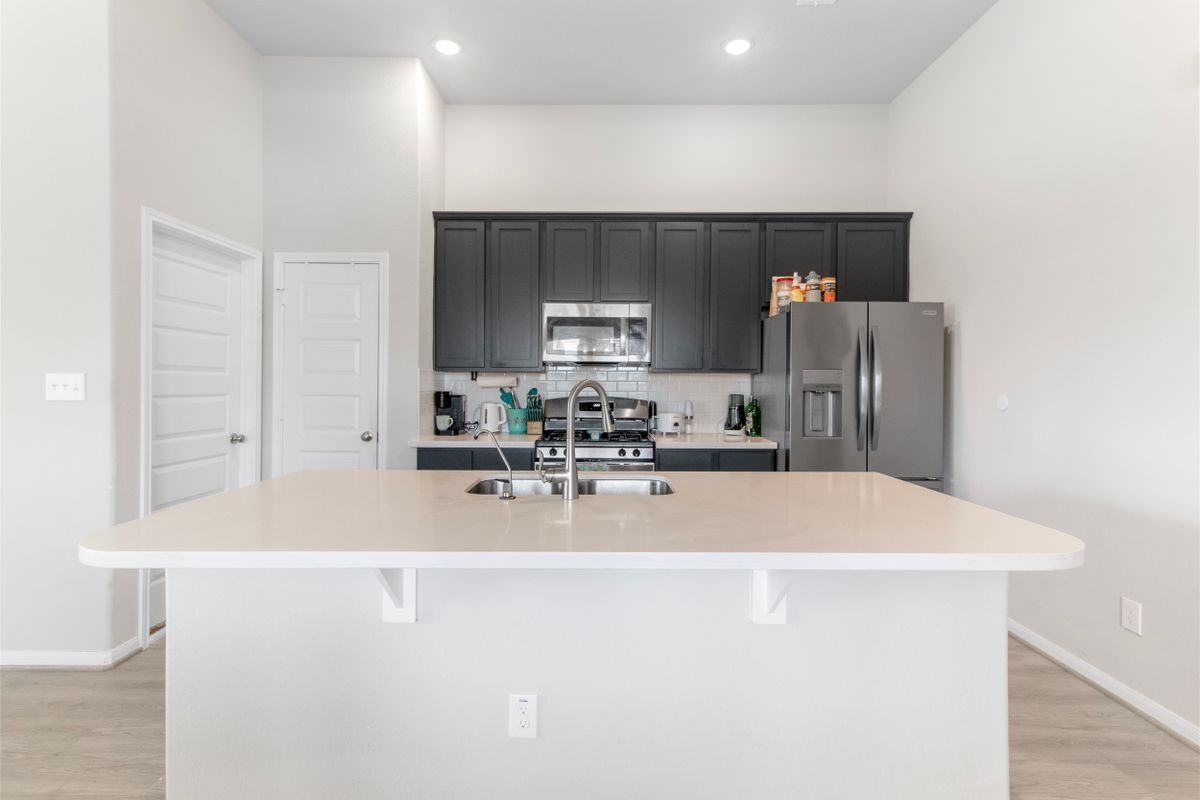 Foto del edificio - 14930 Spring Forest Lane