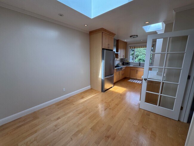 Foto del edificio - Single Family Home in Prime Sunset Location!