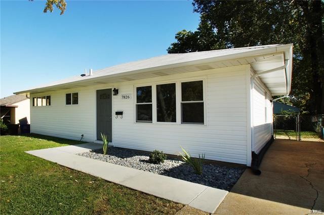 Foto del edificio - 7826 Wanda Ave