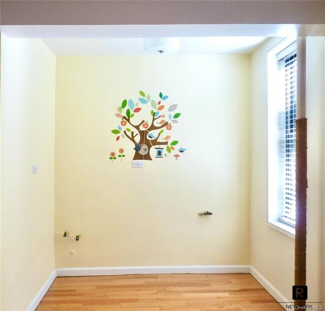 Foto del edificio - 342 E 53rd St