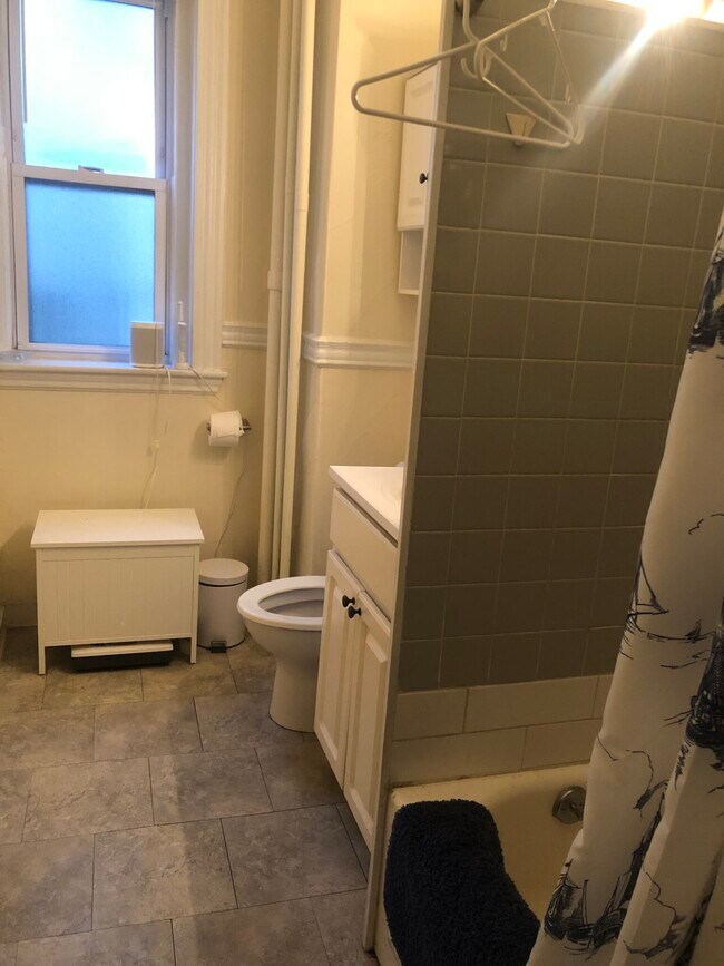 Foto del edificio - 362 Riverway