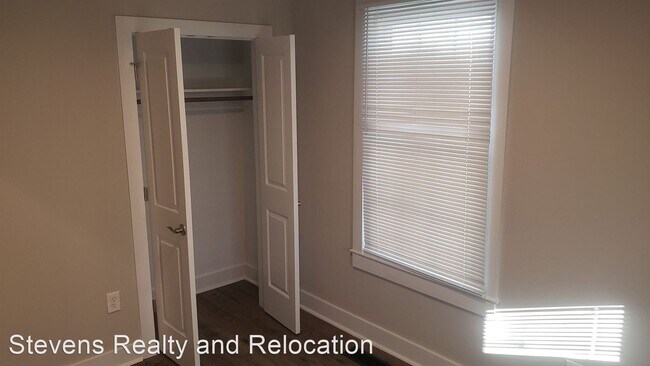 Building Photo - 2 br, 1 bath House - 1501 1/2 Pender Street