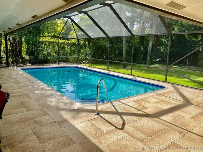 Foto del edificio - 1140 SW 15th St