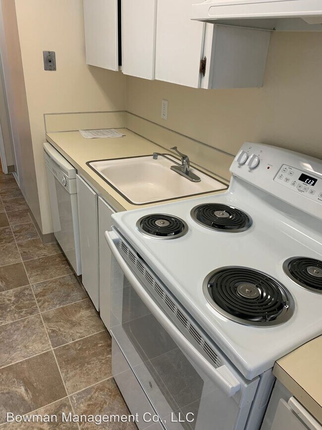 Foto del edificio - 239-281 SE 148th Ave