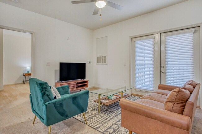 Foto del edificio - 8367 Coventry Ct