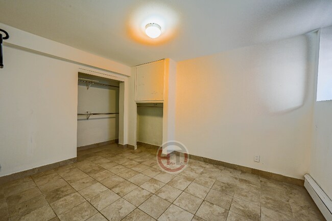 Building Photo - 1637 Mahan Ave