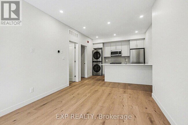 Photo du bâtiment - 79 Marquette Ave