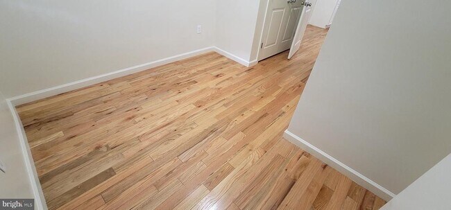 Foto del edificio - 1214 W Hilton St