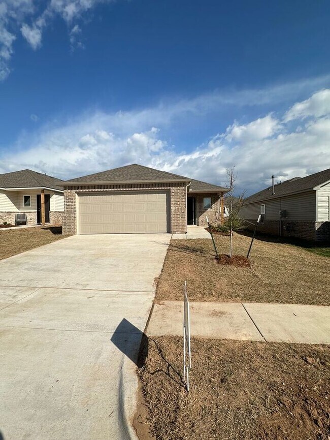 Foto del edificio - BRAND NEW Four Bedroom | Two Bath home in ...
