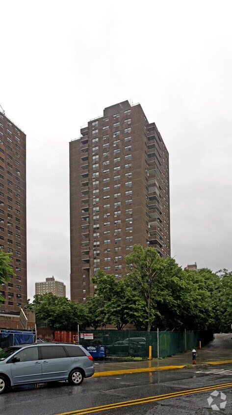 Building Photo - 539 Wythe Ave