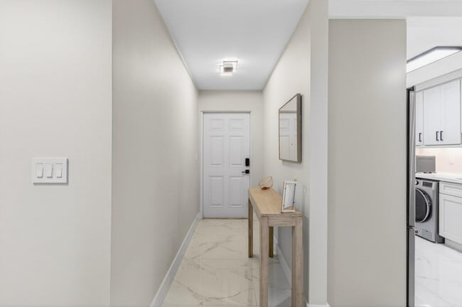 Foto del edificio - 322 N Federal Hwy