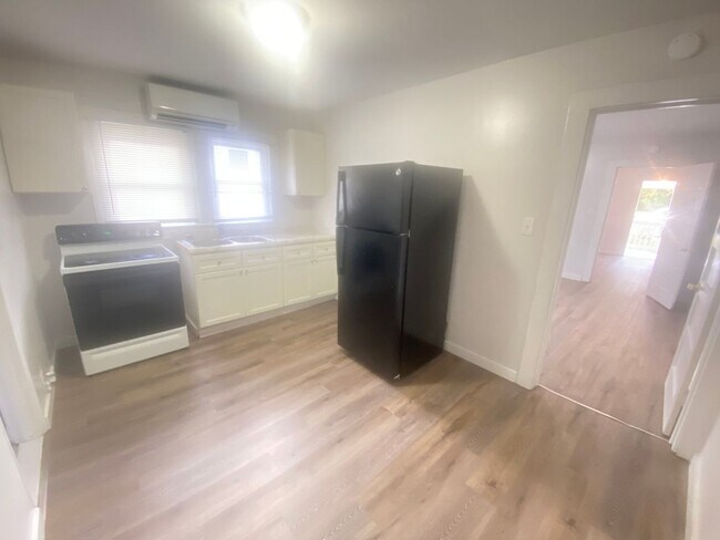 Foto del edificio - 1bd/1ba 2021 Renovated Duplex near Downtown Kannapolis & Hwy 29