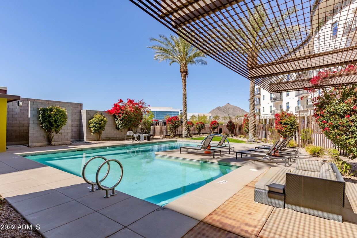 4745 N Scottsdale Rd Unit 1001, Scottsdale, AZ 85251 Room for Rent in