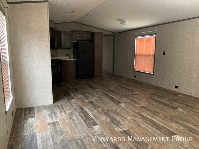 Foto del edificio - Ask about our move-in specials!