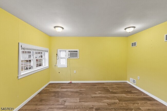 Foto del edificio - 190 US-46