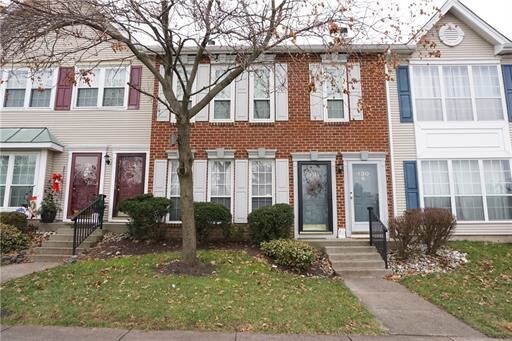 Primary Photo - 132 Amethyst Way