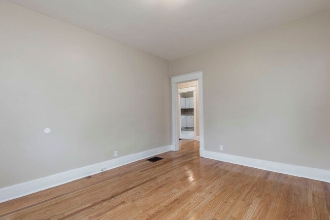 Foto del edificio - 4102 Sunset Ave