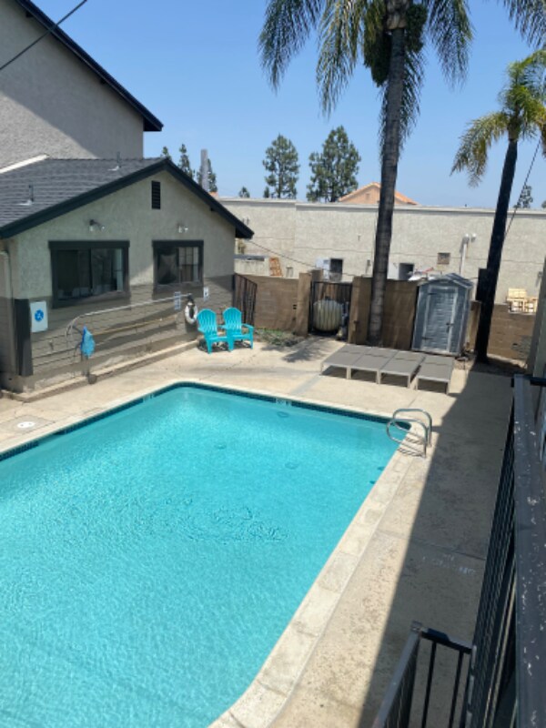 Foto principal - 404 Sierra Vista St