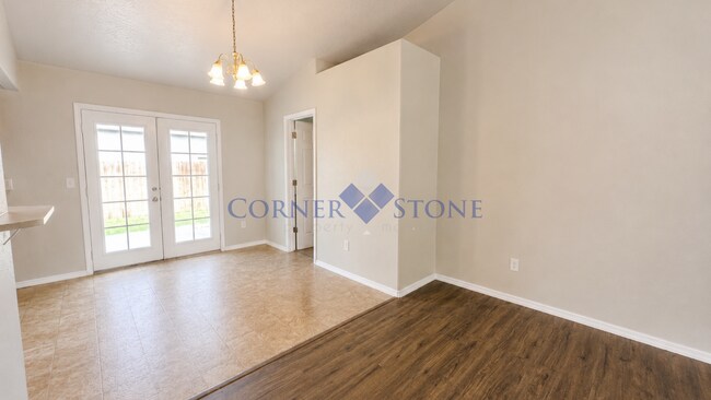 Building Photo - 907 Aspen Grove St