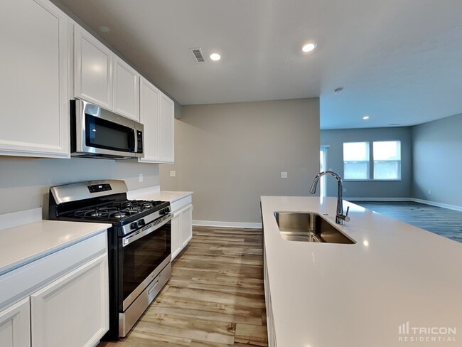 Building Photo - 10003 Sundley Dr