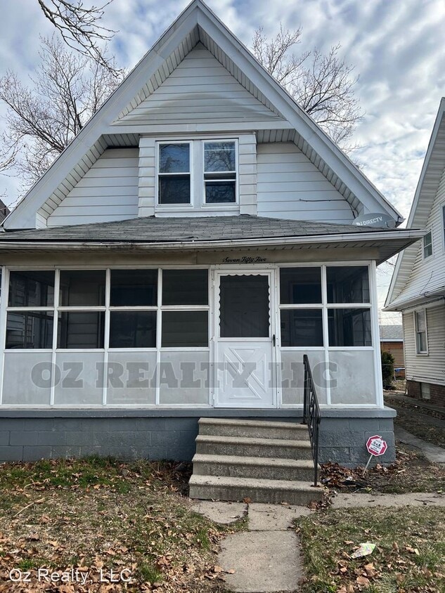 Primary Photo - 3 br, 1 bath House - 755 Dearborn Ave