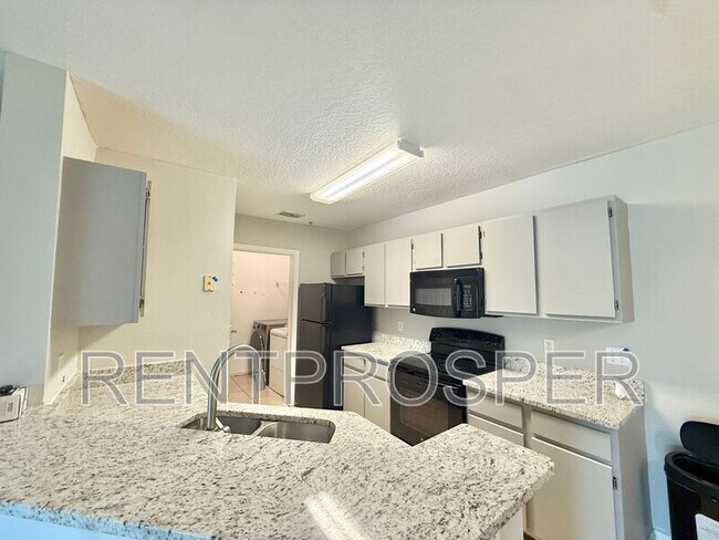 Building Photo - 6530 Swissco Dr