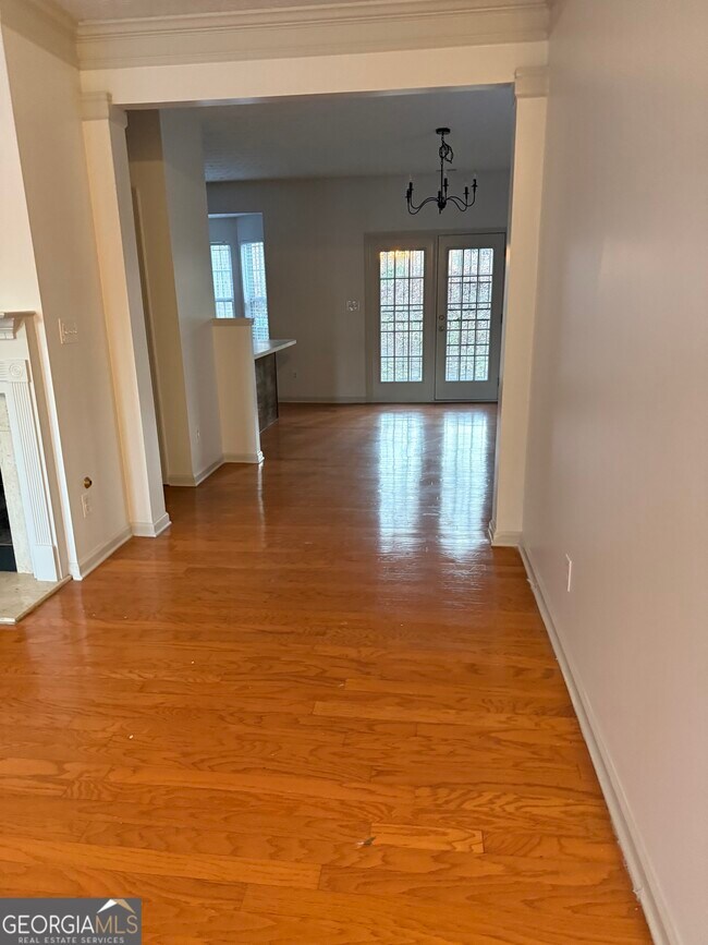 Foto del edificio - 5460 Hampton Ct