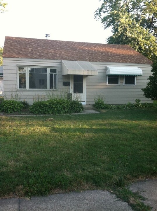 346 Louisiana Ave, Elyria, OH 44035 House Rental in Elyria, OH