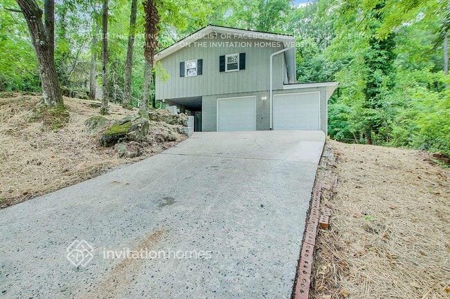 Building Photo - 6395 El Caudillo Ct