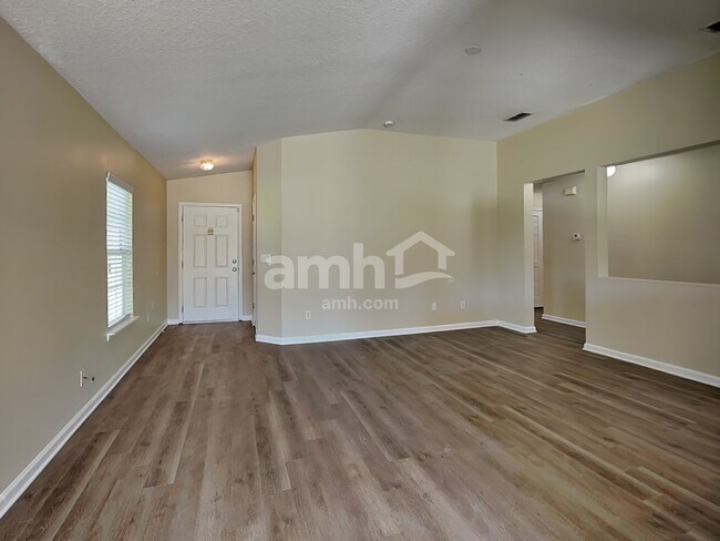 Building Photo - 12683 Pine Marsh Way