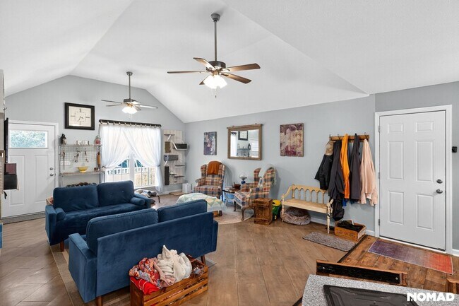 Foto del edificio - 2281 Franklin Hayes Rd