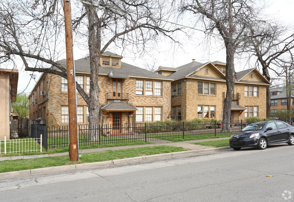 Building Photo - 4927-4931 Bryan St
