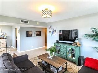 Living Room - 1625 SE 10th Ave