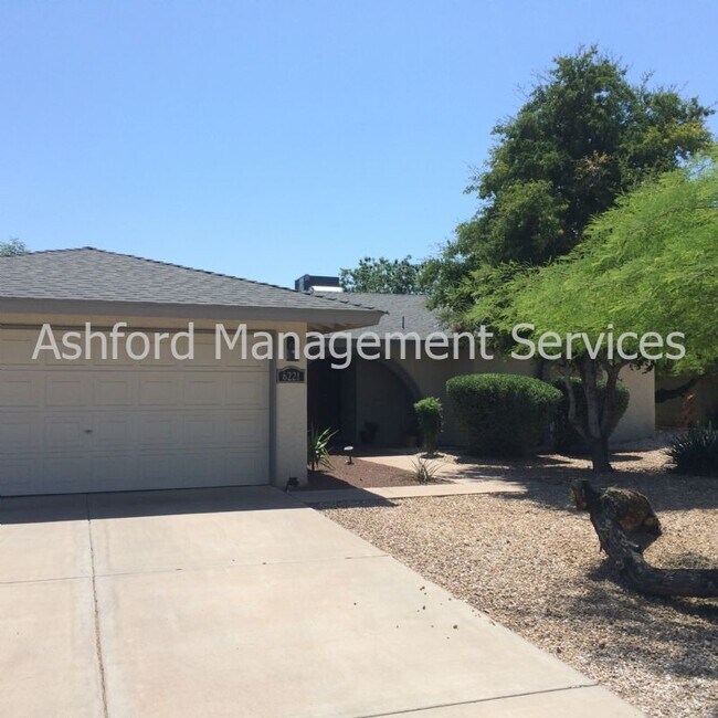 Foto del edificio - 3 BEDROOM HOME WITH POOL