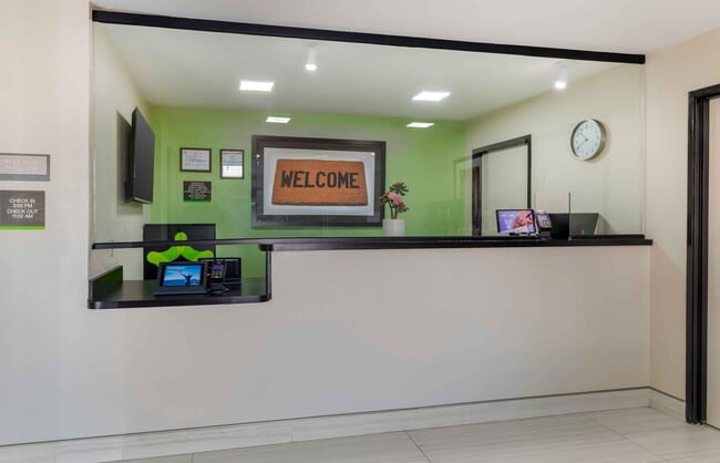 Foto del edificio - Furnished Studio-Arlington - Six Flags