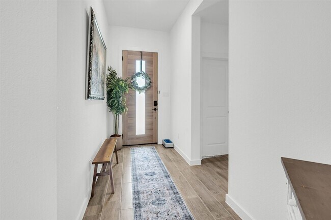 Foto del edificio - 7108 Talon Bluff Dr
