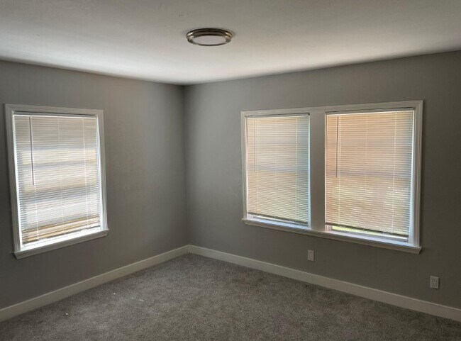 Foto del edificio - 727 W 5th St