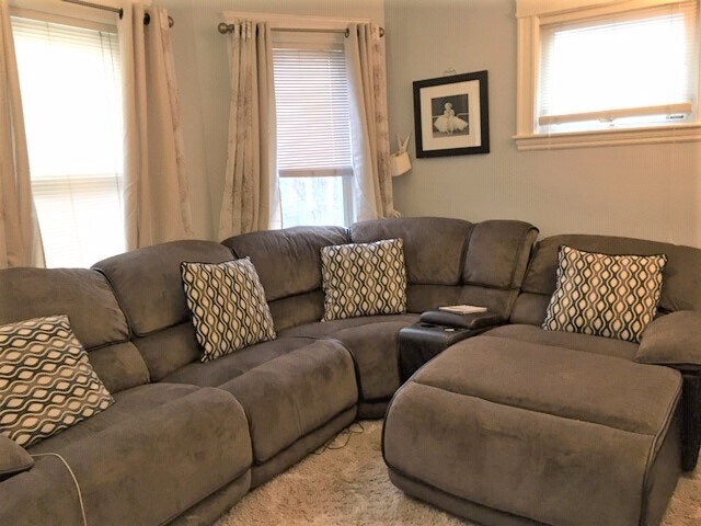 Foto principal - 33 Oakland Rd